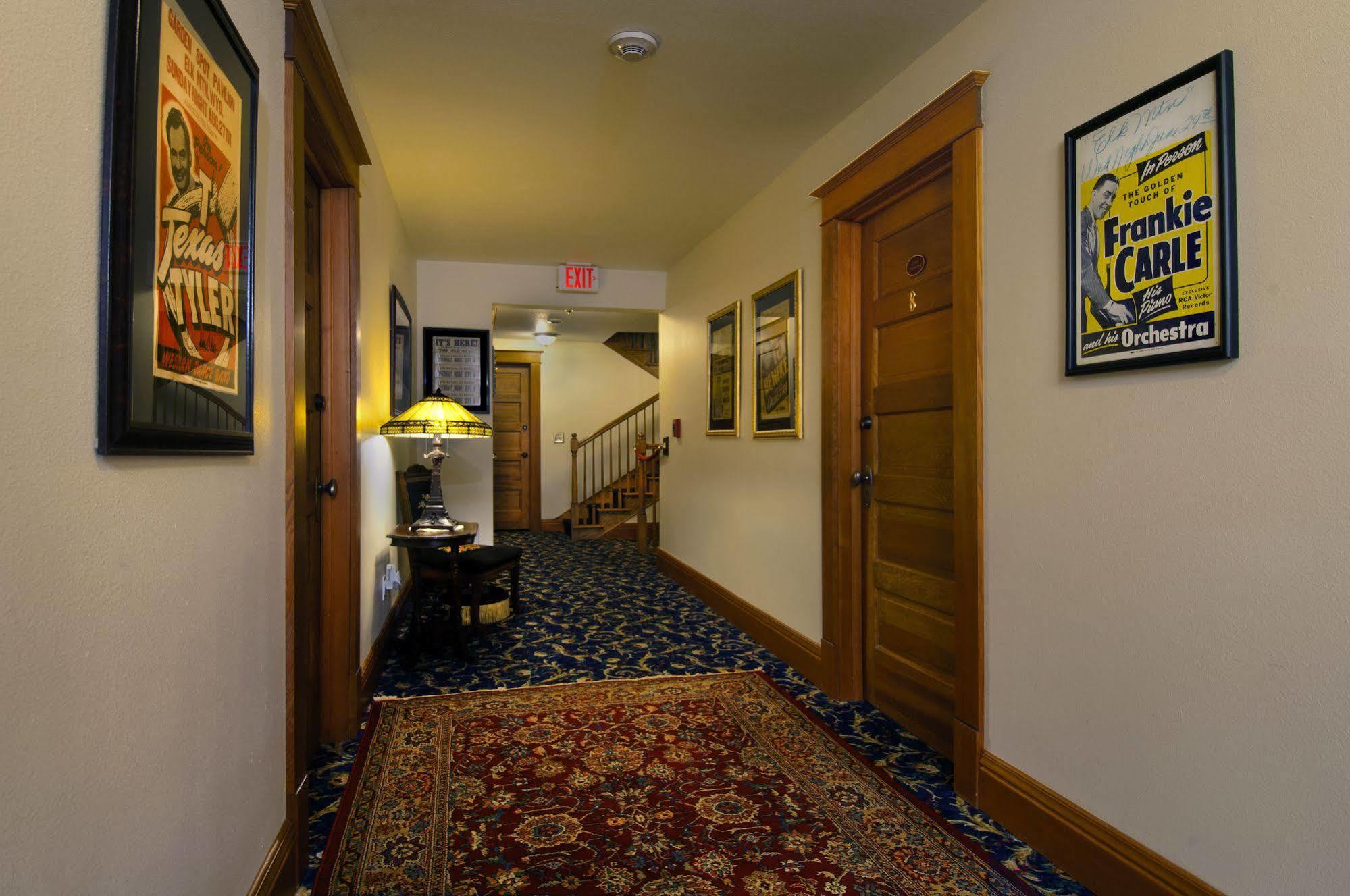 The Historic Elk Mountain Hotel ภายนอก รูปภาพ